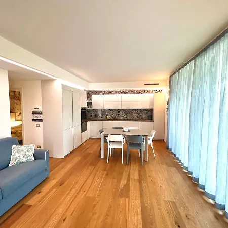 Due Lune Apartment Malcesine